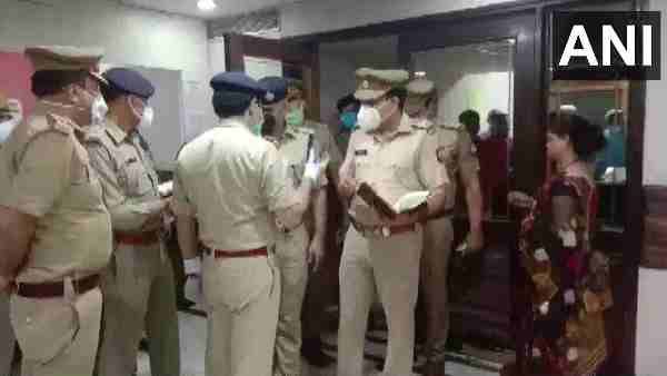 આખી ઘટના સીસીટીવીમાં કેદ થઈ આખી ઘટના સીસીટીવીમાં કેદ થઈ