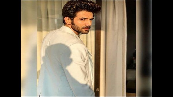 સોનું કે ટીટુ કી સ્વીટી સોનું કે ટીટુ કી સ્વીટી