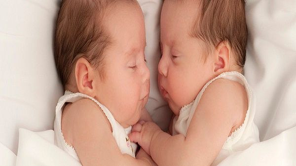 જુડવા બાળકોનું ગામ જુડવા બાળકોનું ગામ