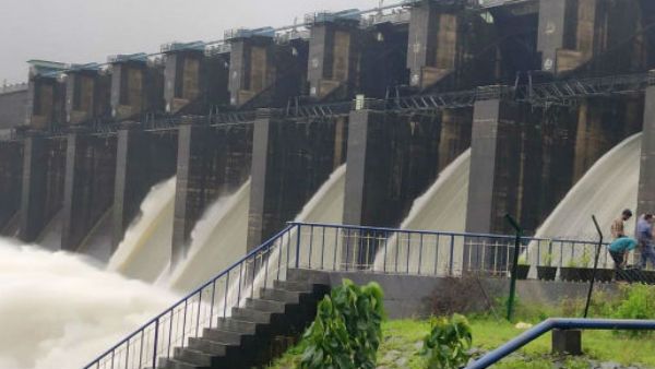 અલુવાનુ શિવ મંદિર ડૂબ્યુ પાણીમાં