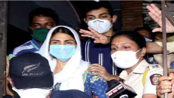 મુંબઈમાં ફ્લેટ ખરીદવા માટે તેણે બેંકમાંથી લોન લીધી