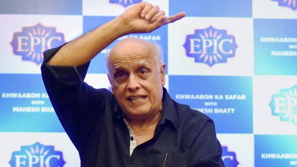 બીજા ઘણા લોકોને મહિલા પંચે જારી કરી નોટિસ બીજા ઘણા લોકોને મહિલા પંચે જારી કરી નોટિસ