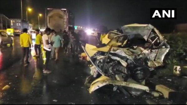નડિયાદઃ નેશનલ હાઈવે 8 પર ગોજારો અકસ્માત, 5 લોકોના મોત