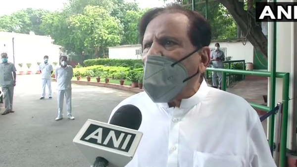 કોંગ્રેસે પીએમ પર કર્યો શાબ્દિક હુમલો, કહ્યું ચીનનું નામ લેવાથી પણ કેમ ડરી રહ્યાં છે પીએમ