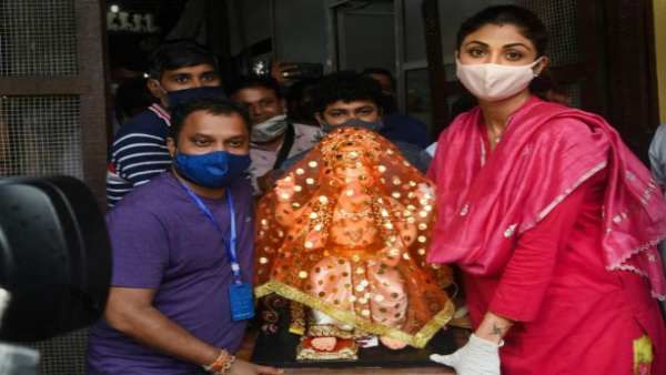 ગણેશ ચતુર્થી 2020: શિલ્પા સહિત આ સ્ટાર્સના ઘરે પધાર્યા ગણપતિ બાપ્પા, જુઓ કોરોના અંદાજ