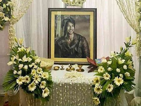 બિસ્તર ને પંખાની દૂરી