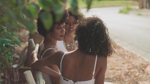 દુનિયાનુ એક એવુ ગામ જ્યાં રહે છે માત્ર મહિલાઓ, પગ પણ ન મૂકી શકે પુરુષો