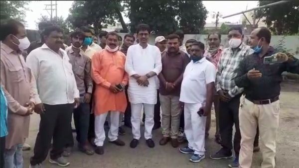 પોલિસના મૌન પર ઉઠ્યા સવાલ