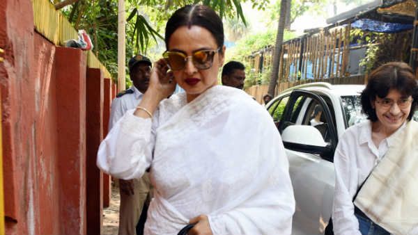 નેશનલ વેમ્પ બની ગઈ રેખાઃ અનુપમ ખેર