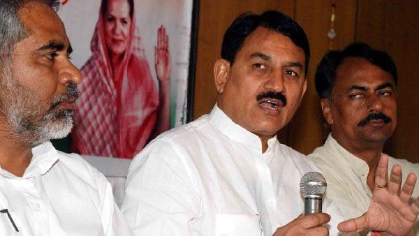 પૂર્વ સીએમના દીકરા છે સોલંકી