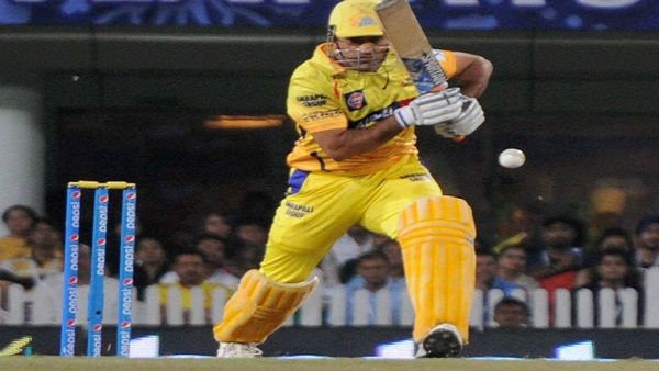 CSK vs DC: કોચ ફ્લેમિંગોએ ધોનીને ઉપર બેટીંગ કરવા માટે મનાવ્યા: રિપોર્ટ