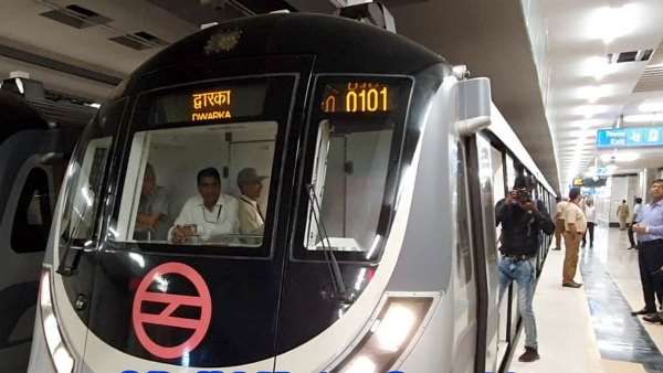 મેટ્રો ટ્રેનનું ટાઈમિંગ
