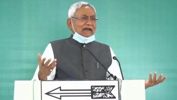 બિહાર: વર્ચ્યુઅલ રેલીમાં નીતીશના નિશાના પર રહ્યાં લાલુ યાદવ, પોતાની સરકારના ગણાવ્યા કામ