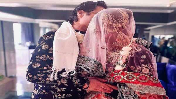 પૂનમ પાંડેએ 13 દિવસમાં તોડ્યા લગ્ન, પતિએ હનીમૂન પર કર્યુ શોષણ-મારપીટ, ઈન્ટરનેટે જીત્યુ દિલ