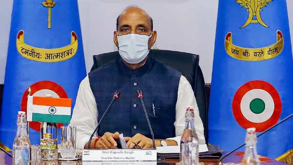 LACના હાલતને લઇ રક્ષા મંત્રીની સેના પ્રમુખો સાથે કરી રહ્યાં છે બેઠક, NSA અને CDS પણ હાજર