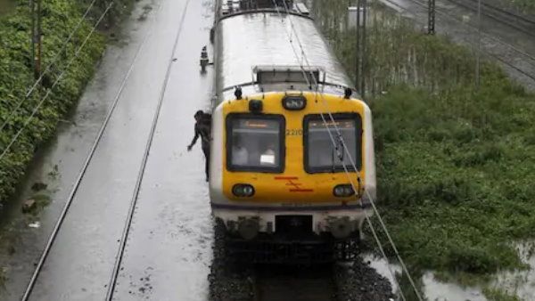 NEET-JEEના વિદ્યાર્થીઓ માટે મુંબઇમાં ચલાવાશે 46 વધુ ટ્રેન