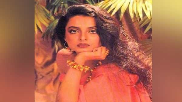 હેપ્પી બર્થડે રેખાઃ 15 વર્ષની ઉંમરે Kiss, બોલ્ડ અભિનેત્રીમાંથી સુપરસ્ટાર, પતિની આત્મહત્યા