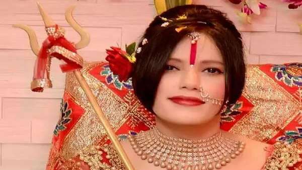 રાધે મા કરે છે નાચ-ગાન રાધે મા કરે છે નાચ-ગાન