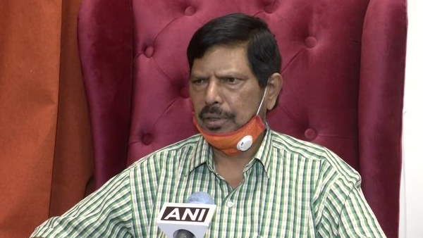 કેન્દ્રીય મંત્રી રામદાસ આઠવલેને કોરોના, બોમ્બે હોસ્પિટલમાં દાખલ