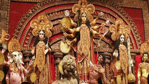 ભક્ત થાય છે બધા કષ્ટોમાંથી મુક્ત