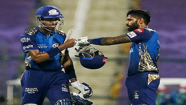 હાર્દીક પંડ્યાની ધુઆધાર બેટીંગ, મુંબઇએ બનાવ્યા 196 રન