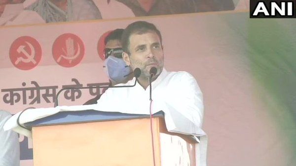 નોટબંદી અને જીએસટી એ લોકોને મારેલી પીએમ મોદીની બે કુહાડી છે: રાહુલ ગાંધી