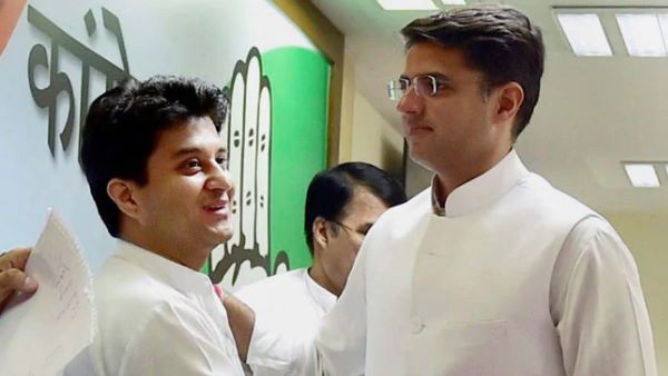 કોંગ્રેસ માટે પ્રચાર કરવા ગ્વાલિયર પહોંચ્યા સચિન પાયલટ, જ્યતિરાદિત્ય સિંધિયાએ કહ્યું કે…