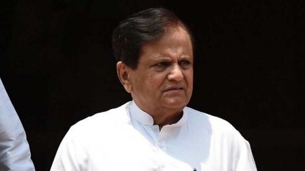 ગાંધી પરિવારના બહુ નજીકના હતા અહમદ પટેલ