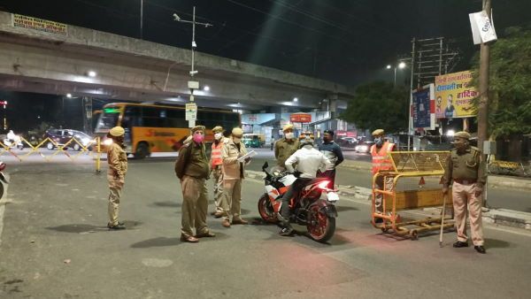 દિલ્હીમાં રાત્રિ કર્ફ્યુ લગાવવાનો આ જ છે યોગ્ય સમય: હાઇકોર્ટ