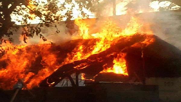 અમદાવાદના કઠવાડામાં ઇન્ક બનાવતી ફેક્ટરીમાં લાગી આગ, ફાયર બ્રિગેડની 10 ગાડીઓ રવાના