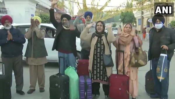 ગુરુનાનક દેવજીની 551મી જન્મજયંતિ, ભારતના શીખ શ્રદ્ધાળુ પહોંચ્યા પાકિસ્તાન