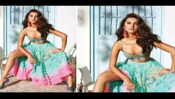 સોશિયલ મીડિયા પર વાયરલ સોશિયલ મીડિયા પર વાયરલ