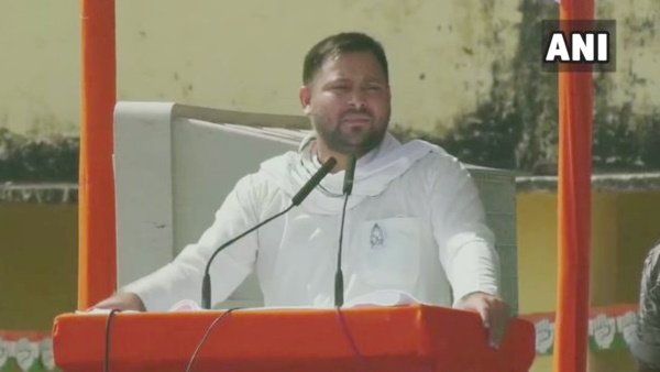 તેજસ્વી યાદવે સદનમાં આપ્યું વિવાદીત નિવેદન, કહ્યું - છોકરીના ડરથી નીતીશ કુમારે બીજું બાળક ના કર્