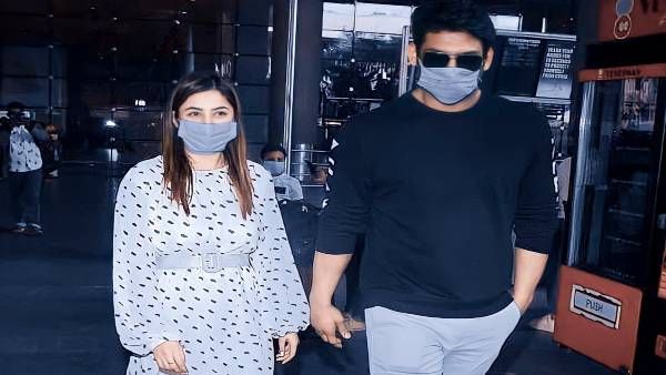 સિદ્ધાર્થના દિલમાંથી નીકળેલા વાક્યો કહે છે કે બંને વચ્ચે કંઈક તો છે સિદ્ધાર્થના દિલમાંથી નીકળેલા વાક્યો કહે છે કે બંને વચ્ચે કંઈક તો છે