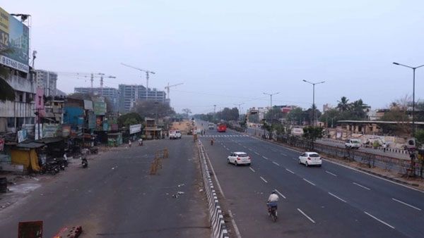 લૉકડાઉન લાગુ કરતા ચુસ્ત પોલિસ બંદોબસ્ત ગોઠવાયો