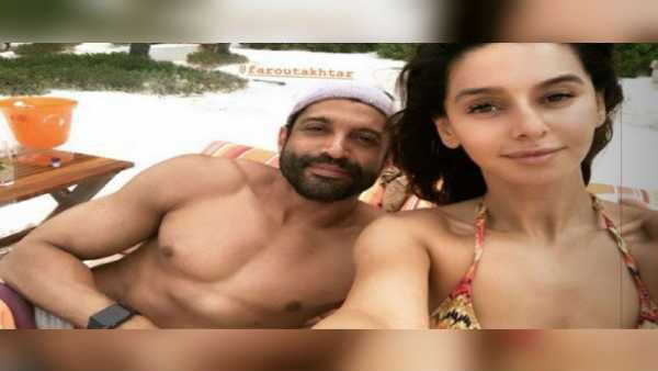 જ્યારે ડિવોર્સ પર ફરહાને તોડ્યુ મૌન