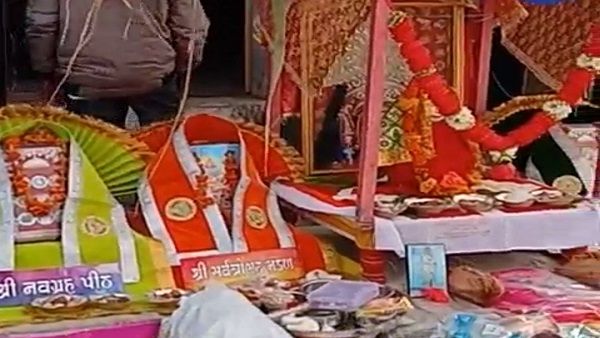 જૂનાગઢ: માળીયાહાટીના જલંધર ગામે રાજગોર બ્રાહ્મણ બુટ ભવાની માતાજીનો હવન યજ્ઞ યોજાયો