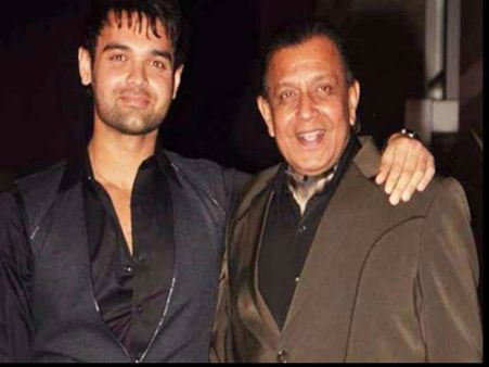 દુઆ કરી રહ્યા છે