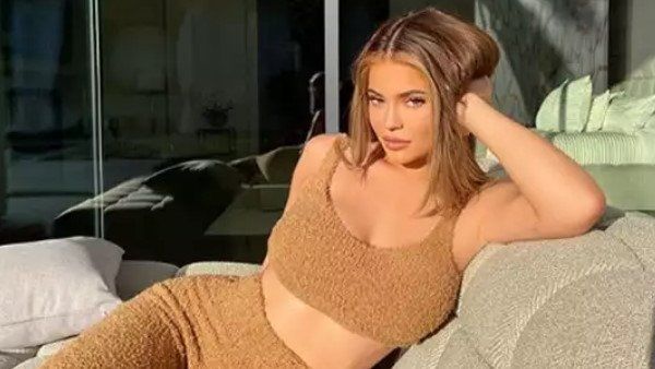 ફૉર્બ્ઝની ટૉપ 10 લિસ્ટમાં આ સ્ટાર્સ પણ શામેલ ફૉર્બ્ઝની ટૉપ 10 લિસ્ટમાં આ સ્ટાર્સ પણ શામેલ