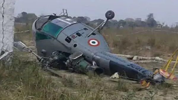 જમ્મુ કાશ્મીરના કઠુઆમાં સેનાનું હેલિકોપ્ટર થયું ક્રેશ, પાયલટ સુરક્ષિત