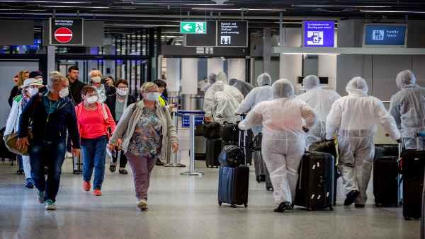 Covid-19 Strain: બ્રિટનથી ભારત આવતા લોકો માટે SOP જારી, જાણી લો આ નિયમ