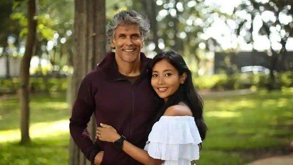 'શું નાની ઉંમરનો લાઈફ પાર્ટનર છેતરતો નથી વ્યક્તિને?' મિલિંદે આપ્યો શાનદાર જવાબ