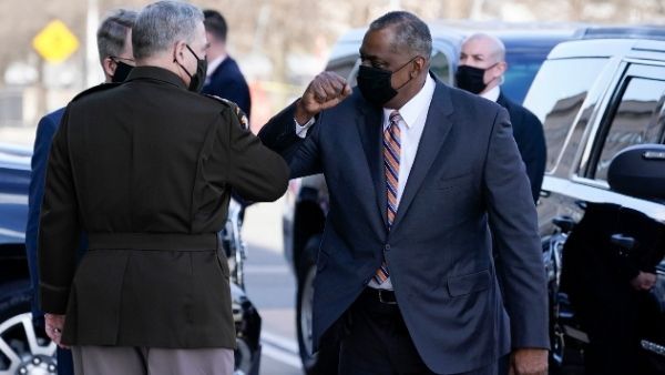 લૉયડ ઑસ્ટિન બન્યા અમેરિકાના પહેલા અશ્વેત સંરક્ષણ મંત્રી, બાઈડેનની પસંદ પર સેનેટની મહોર