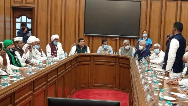 Farmers Protest: દિલ્હી વિધાનસભામાં સીએમ કેજરીવાલની ખેડૂત આગેવાનો સાથે બેઠક