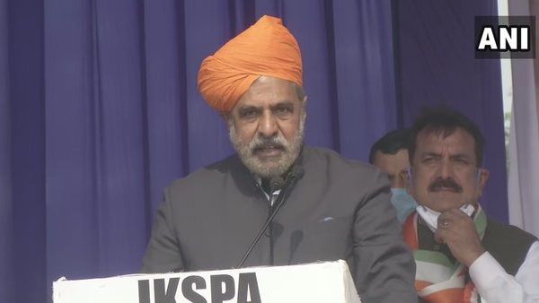 આઝાદના સમર્થનમાં જુટ્યા જી - 23 નેતા, આનંદ શર્મા બોલ્યા - અમે કોંગ્રેસની મજબુતી ઇચ્છીયે, પરંતુ...