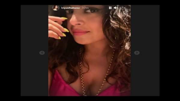 બિપાસા બાસુનો સુપર હૉટ અંદાજ