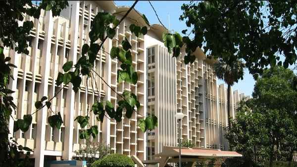 ભારતની ત્રણ IITએ દુનિયાની ટૉપ 100 યુનિવર્સિટીમાં બનાવી જગ્યા