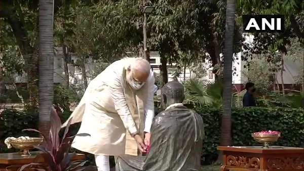 ગાંધી આશ્રમ રિડેવલપમેન્ટ યોજનાને ગાંધીજીના પ્રપૌત્ર તુષાર ગાંધીએ ગુજરાત હાઈકોર્ટમાં પડકારી!