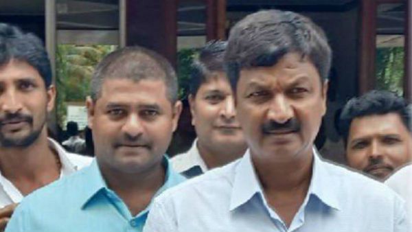 Karnataka Sex Scandal: મંત્રી જારકિહોલીએ સીએમ યેદુરપ્પા પર લગાવ્યા ગંભીર આરોપ, ટેપમાં થયો ખુલાસો