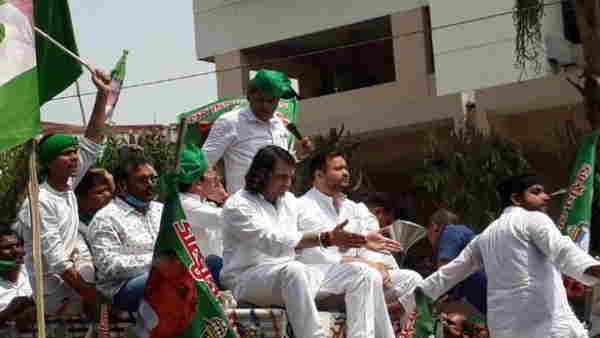 RJD Vidhansabha March: રોડ પર આરજેડીનો હંગામો, તેજસ્વી યાદવ ગિરફ્તાર: તેજ પ્રતાપ